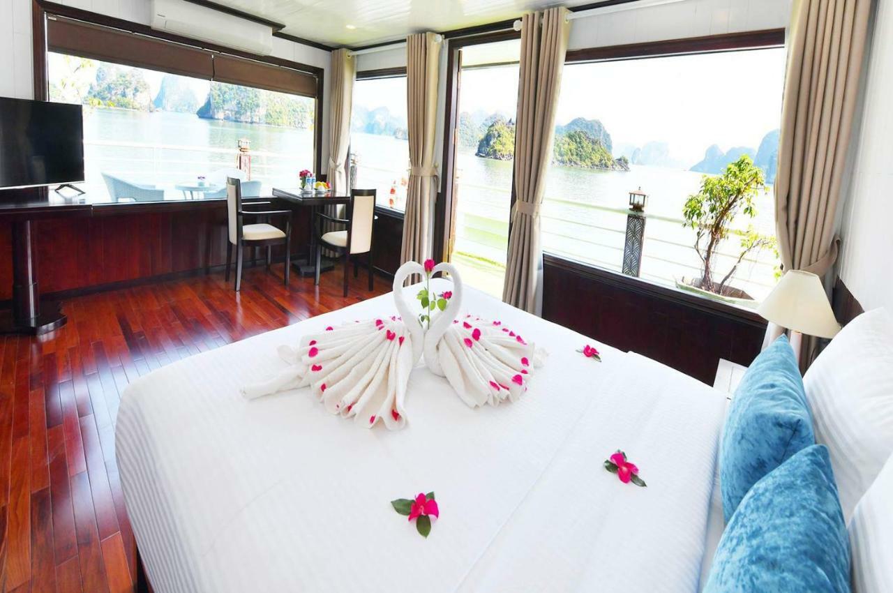 Hotel Halong Sapphire Cruise Nan Giang Exteriér fotografie