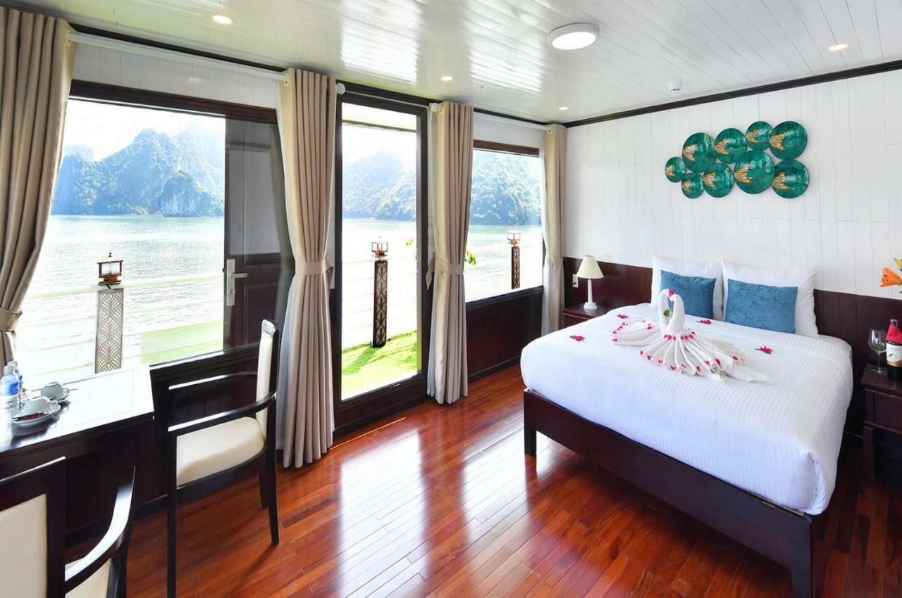Hotel Halong Sapphire Cruise Nan Giang Exteriér fotografie