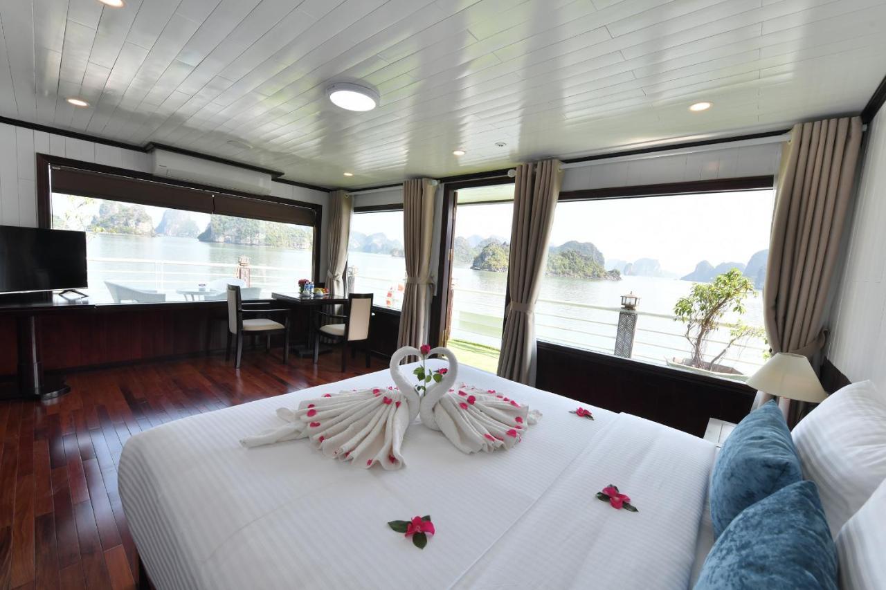 Hotel Halong Sapphire Cruise Nan Giang Exteriér fotografie
